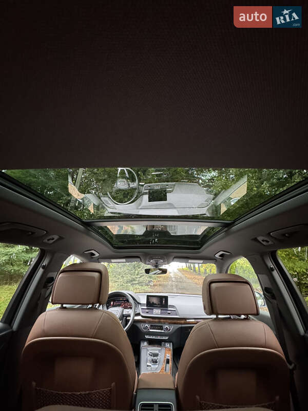 Внедорожник / Кроссовер Audi Q5 2017 в Ивано-Франковске