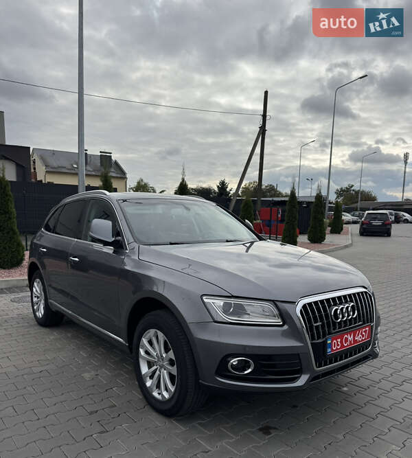 Внедорожник / Кроссовер Audi Q5 2015 в 