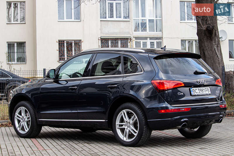 Внедорожник / Кроссовер Audi Q5 2016 в Львове