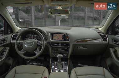 Внедорожник / Кроссовер Audi Q5 2015 в 