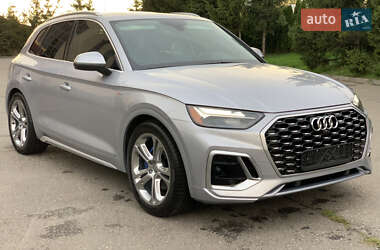 Внедорожник / Кроссовер Audi Q5 2021 в 