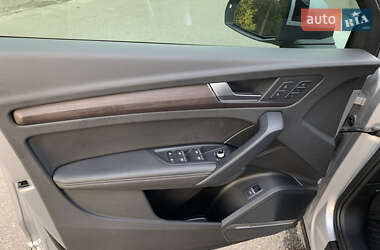 Внедорожник / Кроссовер Audi Q5 2021 в 