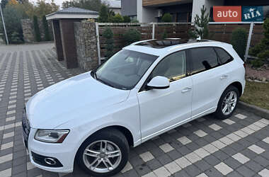 Внедорожник / Кроссовер Audi Q5 2016 в 