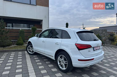 Внедорожник / Кроссовер Audi Q5 2016 в 