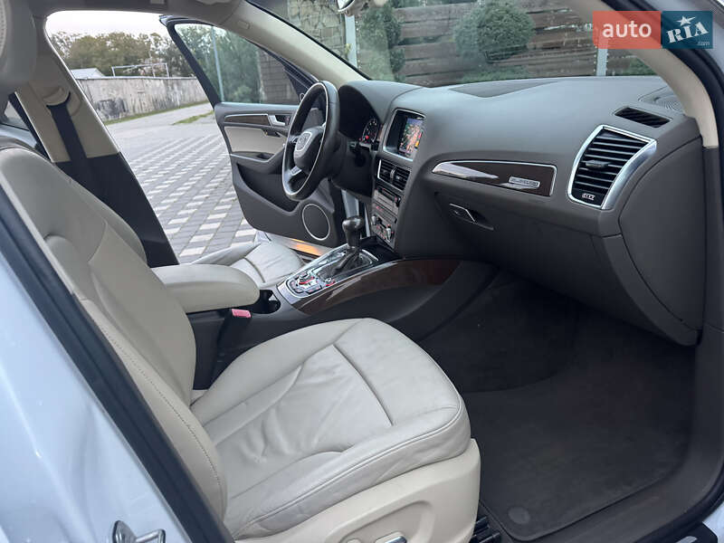 Позашляховик / Кросовер Audi Q5 2016 в Стрию