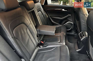 Внедорожник / Кроссовер Audi Q5 2017 в 