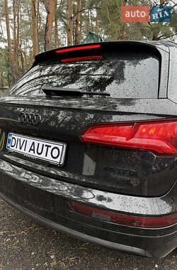 Позашляховик / Кросовер Audi Q5 2019 в 