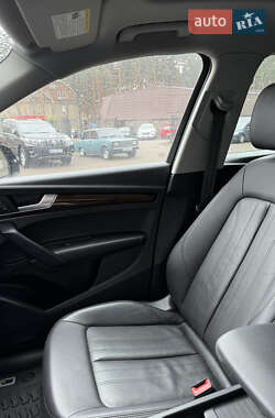 Позашляховик / Кросовер Audi Q5 2019 в 