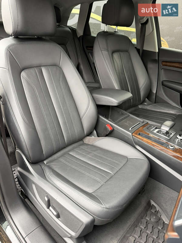 Позашляховик / Кросовер Audi Q5 2019 в Києві