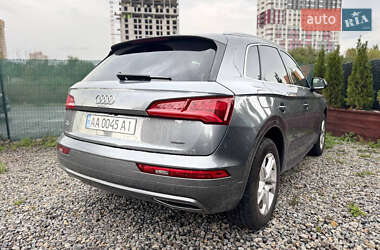 Внедорожник / Кроссовер Audi Q5 2019 в 