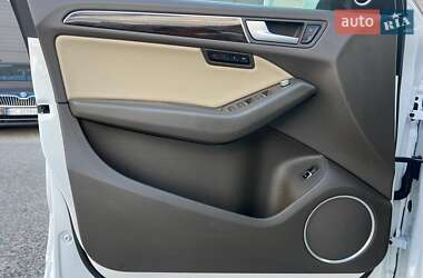Позашляховик / Кросовер Audi Q5 2013 в  фото 15 Позашляховик / Кросовер Audi Q5 2013 в