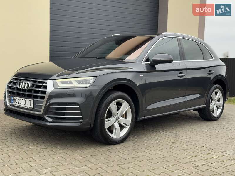 Внедорожник / Кроссовер Audi Q5 2017 в Стрые