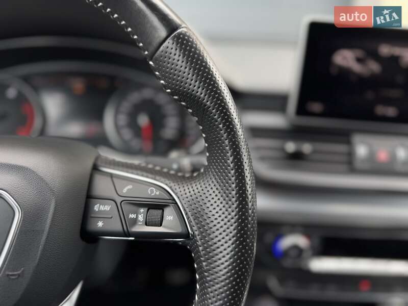 Внедорожник / Кроссовер Audi Q5 2017 в Стрые