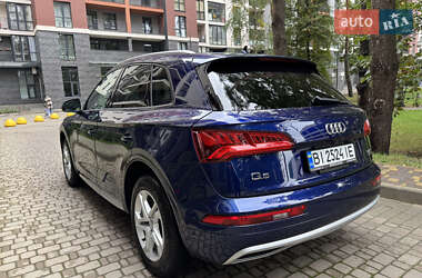 Позашляховик / Кросовер Audi Q5 2018 в 