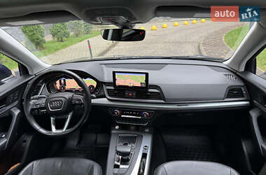 Позашляховик / Кросовер Audi Q5 2018 в 