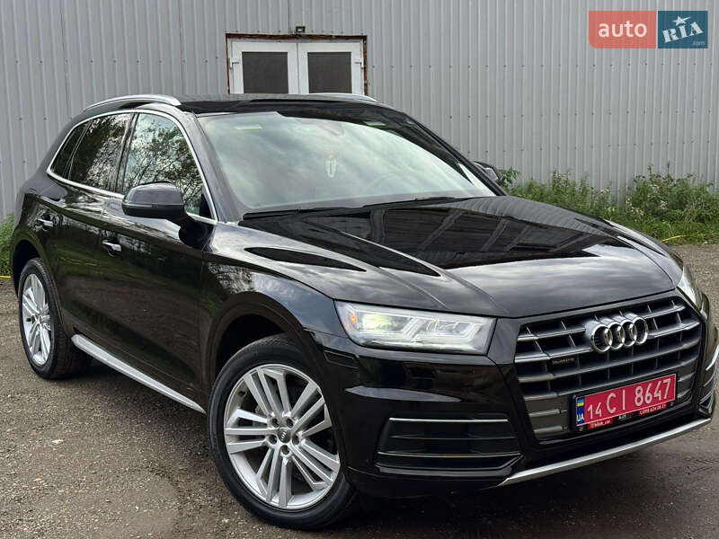 Внедорожник / Кроссовер Audi Q5 2020 в 
