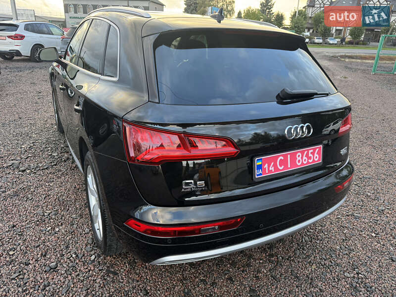Позашляховик / Кросовер Audi Q5 2018 в Луцьку фото 13 Позашляховик / Кросовер Audi Q5 2018 в Луцьку