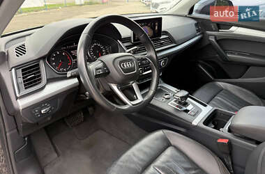 Позашляховик / Кросовер Audi Q5 2018 в 