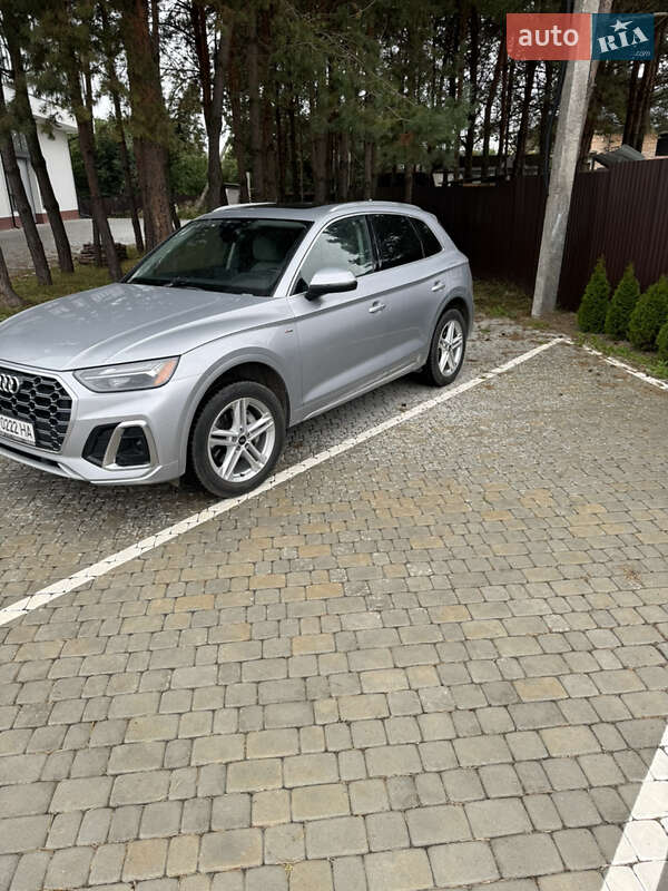 Внедорожник / Кроссовер Audi Q5 2020 в Львове