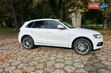 Внедорожник / Кроссовер Audi Q5 2015 в 