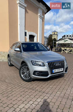 Внедорожник / Кроссовер Audi Q5 2010 в 