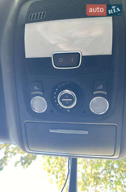Внедорожник / Кроссовер Audi Q5 2010 в 