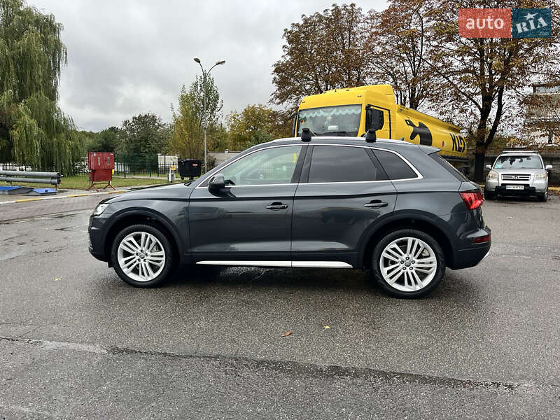 Позашляховик / Кросовер Audi Q5 2019 в Василькові