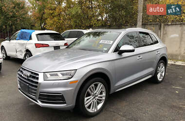 Внедорожник / Кроссовер Audi Q5 2018 в 
