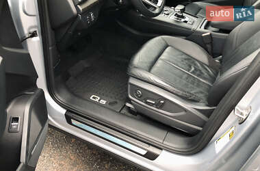 Внедорожник / Кроссовер Audi Q5 2018 в 