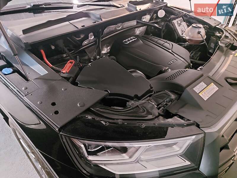 Внедорожник / Кроссовер Audi Q5 2019 в Дрогобыче