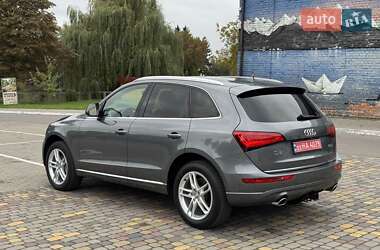 Внедорожник / Кроссовер Audi Q5 2016 в 