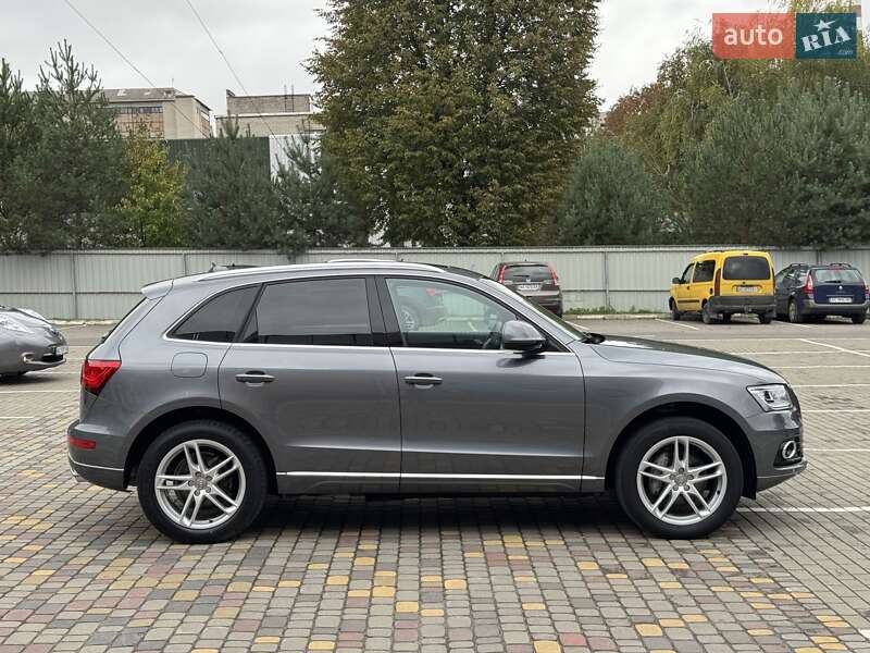 Внедорожник / Кроссовер Audi Q5 2016 в Луцке