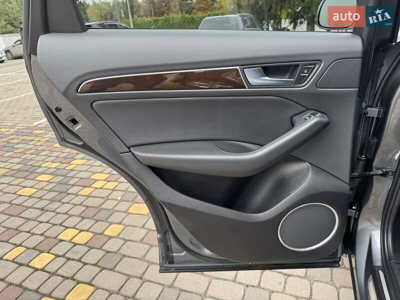 Внедорожник / Кроссовер Audi Q5 2016 в Луцке