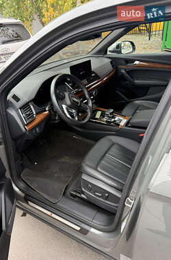 Внедорожник / Кроссовер Audi Q5 2023 в 