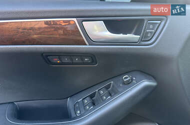 Позашляховик / Кросовер Audi Q5 2012 в 