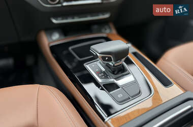 Позашляховик / Кросовер Audi Q5 2022 в 