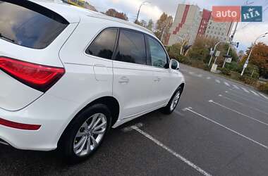 Внедорожник / Кроссовер Audi Q5 2015 в 