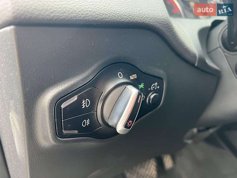 Внедорожник / Кроссовер Audi Q5 2015 в Львове