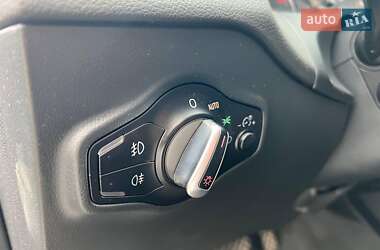 Позашляховик / Кросовер Audi Q5 2015 в 