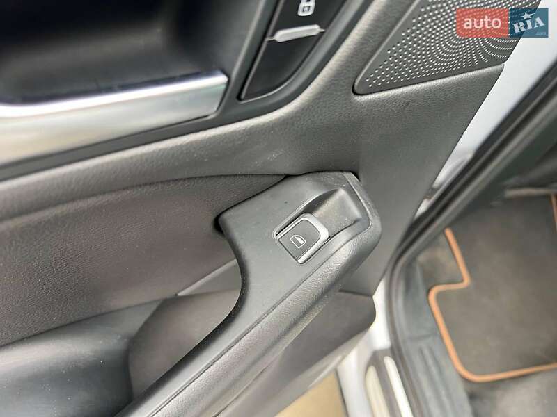 Внедорожник / Кроссовер Audi Q5 2015 в Львове