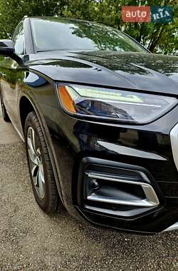 Позашляховик / Кросовер Audi Q5 2021 в  фото 12 Позашляховик / Кросовер Audi Q5 2021 в