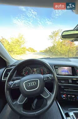 Внедорожник / Кроссовер Audi Q5 2015 в Томаковке