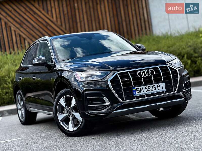 Внедорожник / Кроссовер Audi Q5 2023 в 