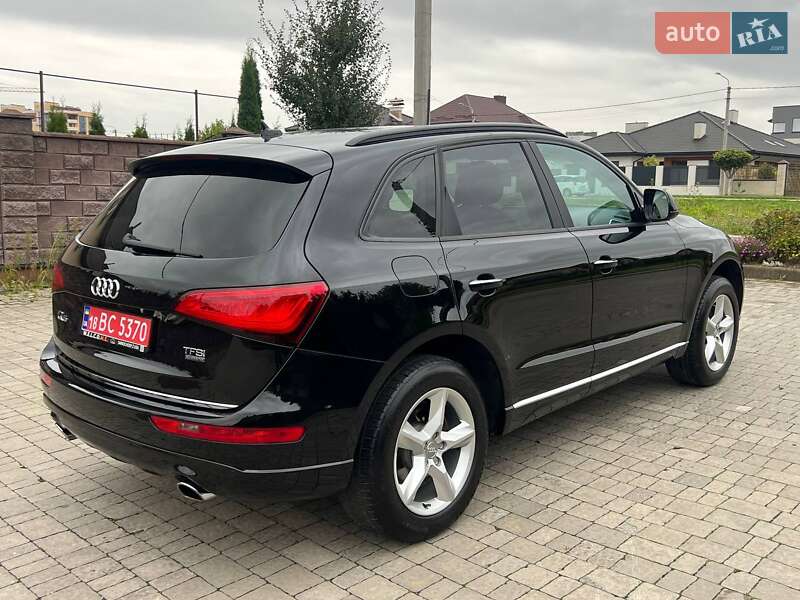 Позашляховик / Кросовер Audi Q5 2015 в Рівному