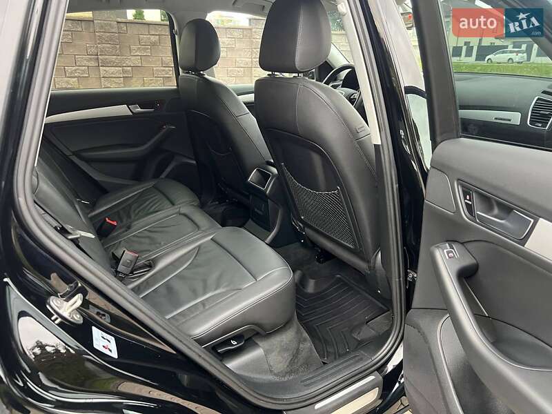 Позашляховик / Кросовер Audi Q5 2015 в Рівному
