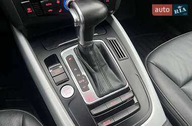 Внедорожник / Кроссовер Audi Q5 2015 в 