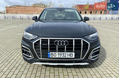 Позашляховик / Кросовер Audi Q5 2021 в 