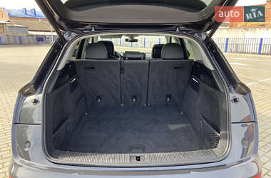 Позашляховик / Кросовер Audi Q5 2021 в 
