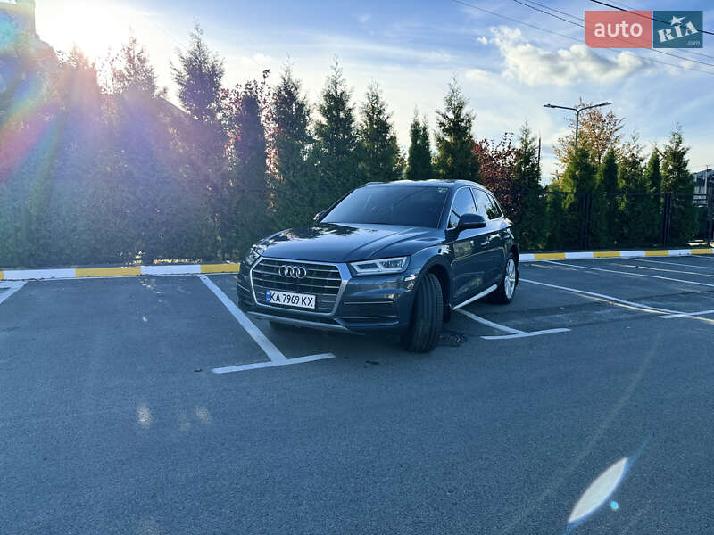 Внедорожник / Кроссовер Audi Q5 2017 в Киеве