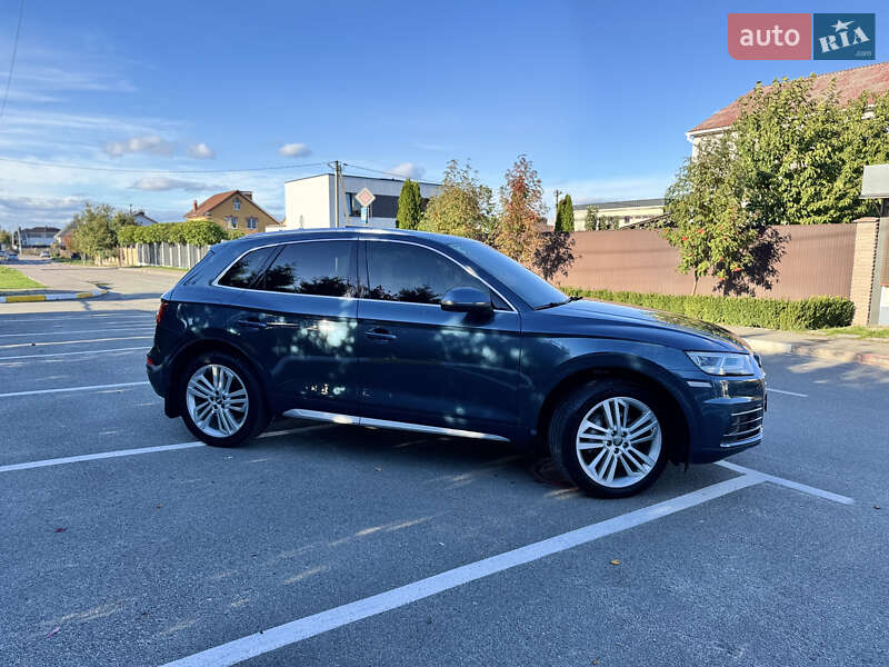 Внедорожник / Кроссовер Audi Q5 2017 в Киеве